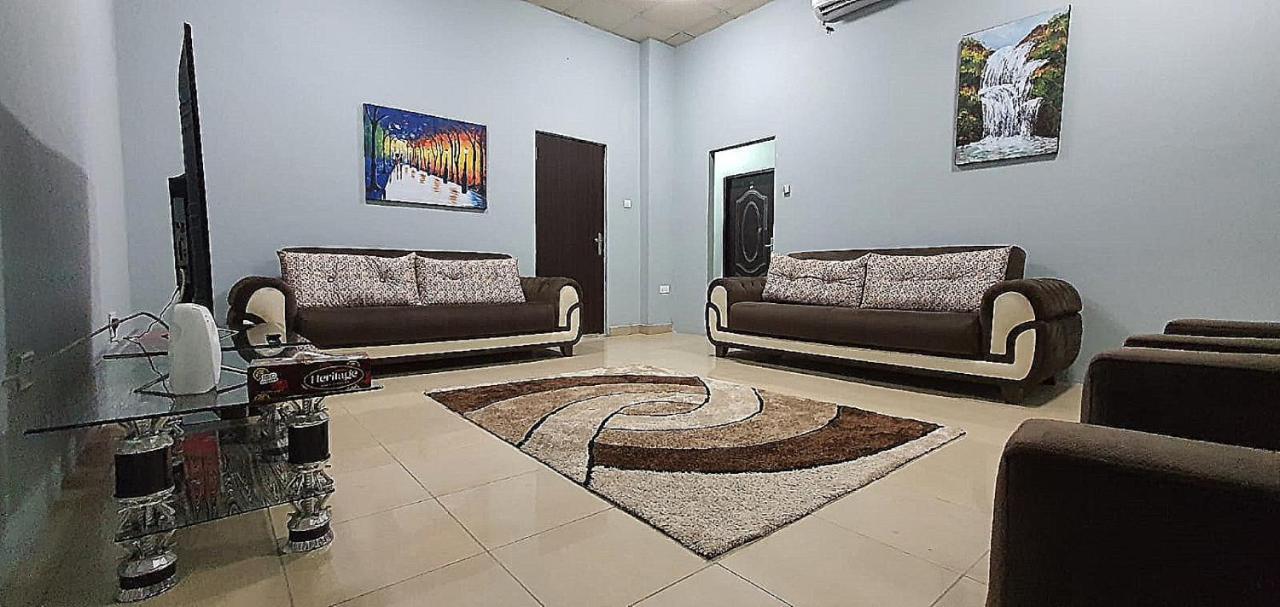 Legon City Mall Short Stay Apartments For Business And Vacation - East Legon Accra Buitenkant foto