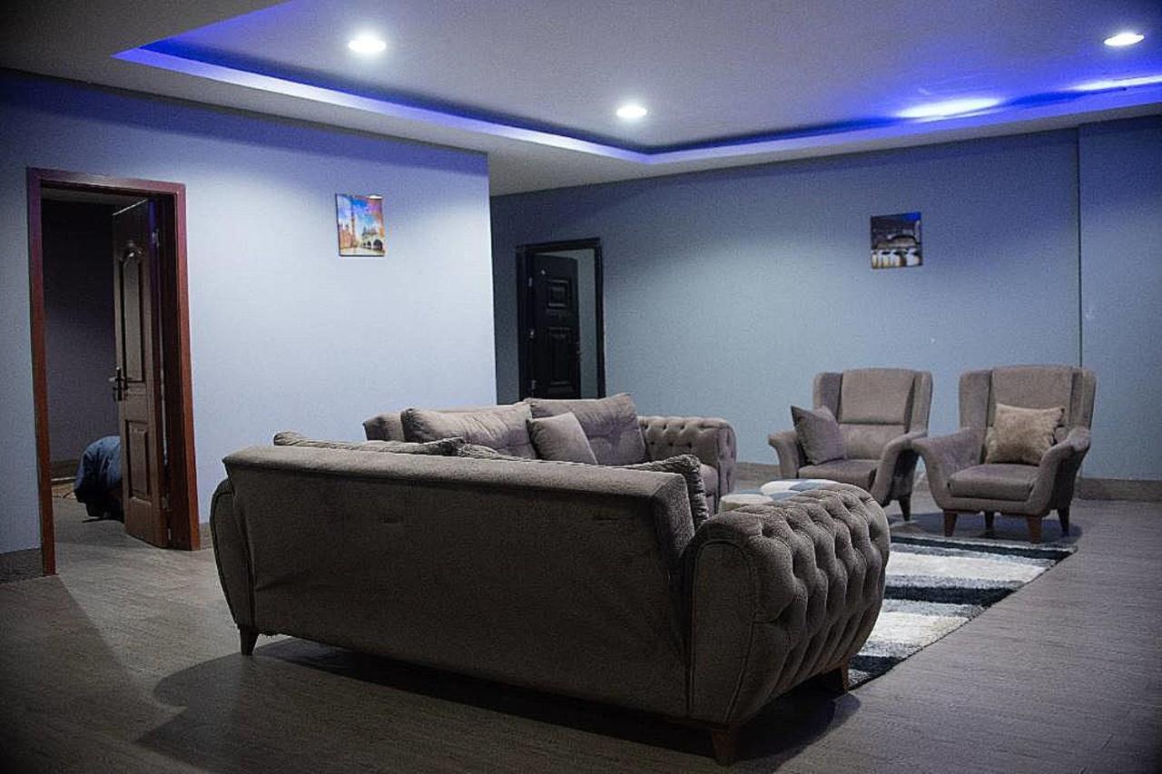 Legon City Mall Short Stay Apartments For Business And Vacation - East Legon Accra Buitenkant foto