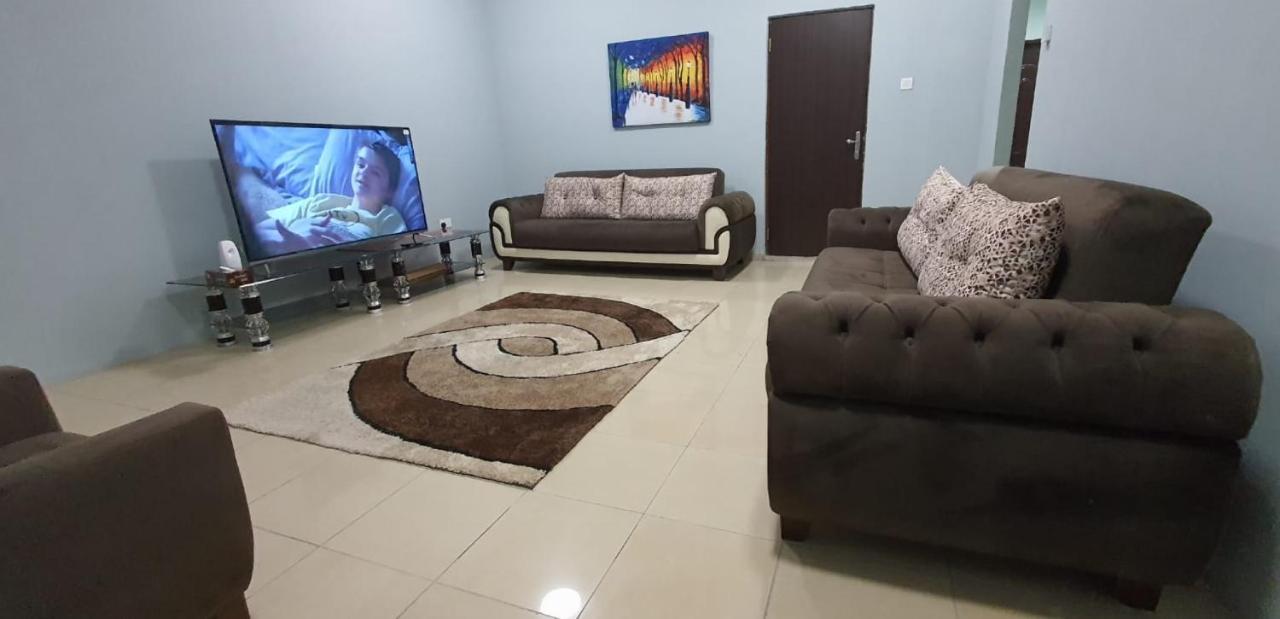 Legon City Mall Short Stay Apartments For Business And Vacation - East Legon Accra Buitenkant foto