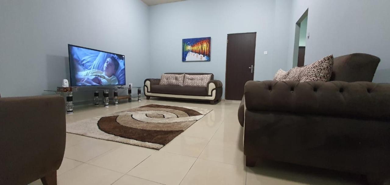 Legon City Mall Short Stay Apartments For Business And Vacation - East Legon Accra Buitenkant foto