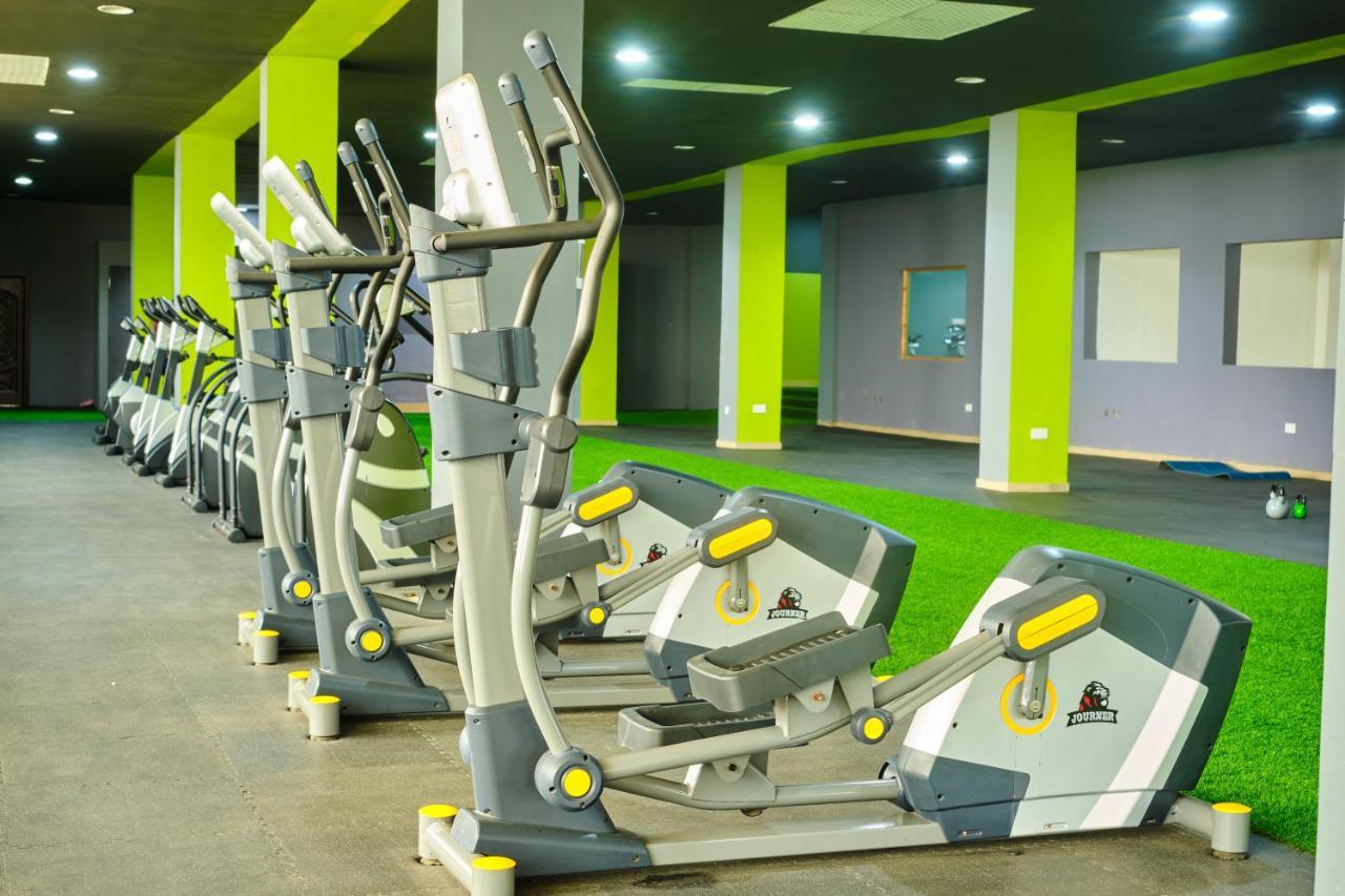 Legon City Mall Short Stay Apartments For Business And Vacation - East Legon Accra Buitenkant foto