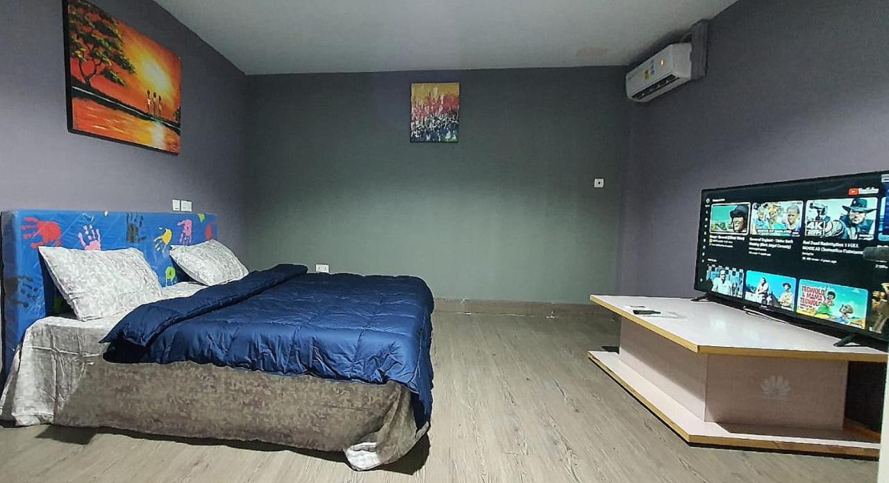 Legon City Mall Short Stay Apartments For Business And Vacation - East Legon Accra Buitenkant foto