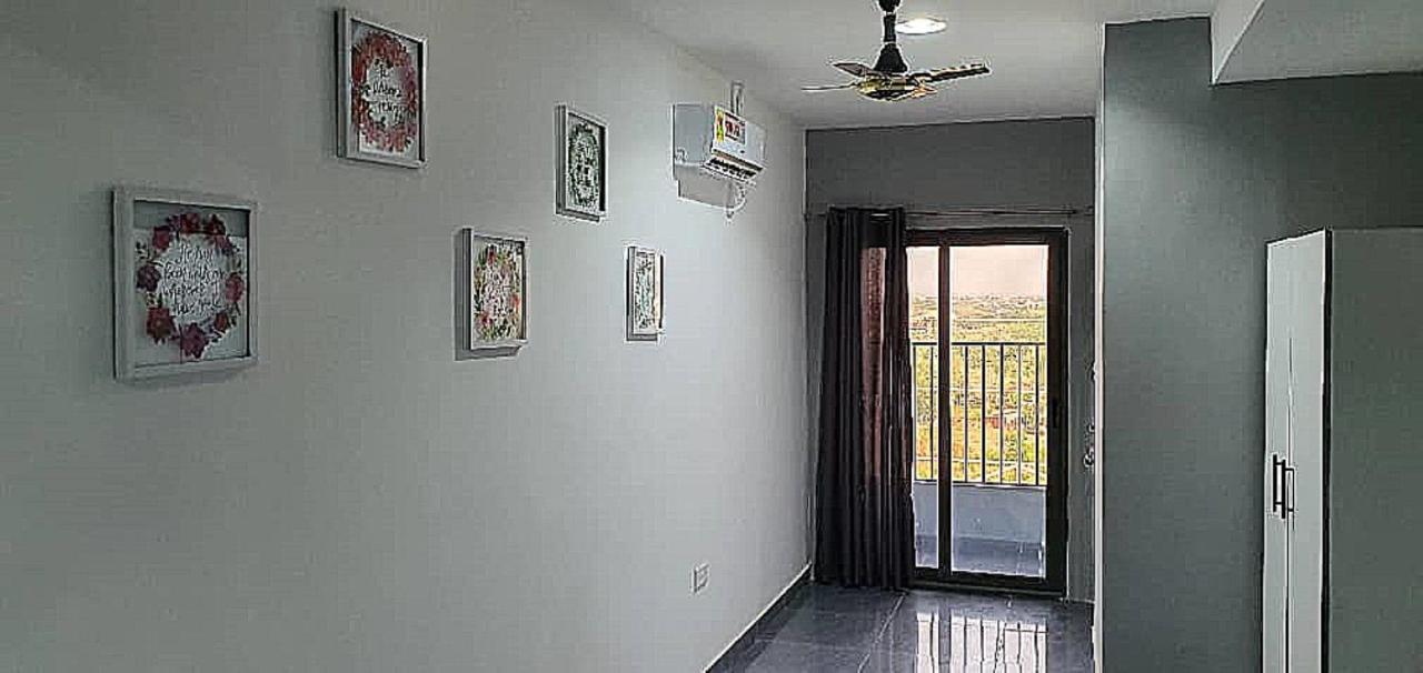 Legon City Mall Short Stay Apartments For Business And Vacation - East Legon Accra Buitenkant foto